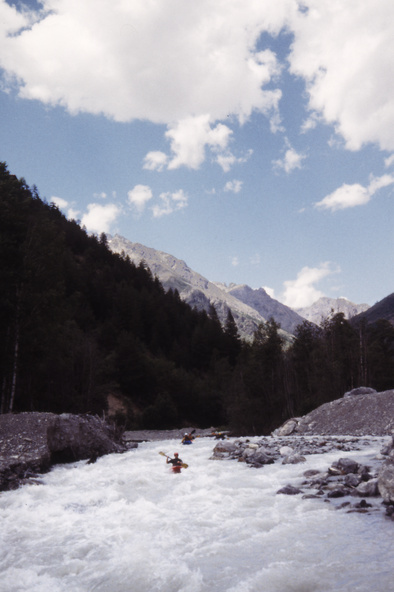 gal/alps2006/padller_train.jpg