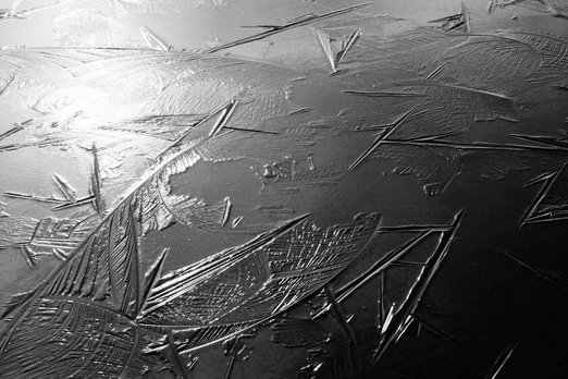 gal/bw103/frozen_lake_patterns_cropped.jpg