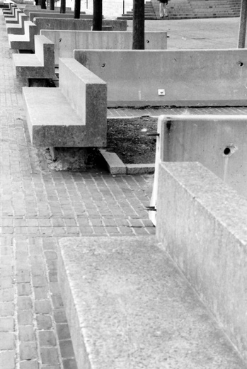 gal/bw103/stone_benches.jpg