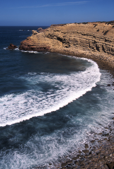 gal/portugal/curving_bay_surf.jpg