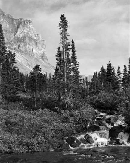 gal/b3_bw/skyline_trail_river_mountain_bw.jpg